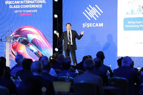 sisecam-global-cam-sektorunu-39-uluslararasi-cam-konferansinda-bir-araya-getirdi.jpg