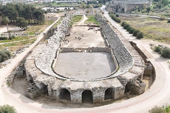 sisecam-perge-antik-kenti-kazilarina-sponsor-oldu.jpg